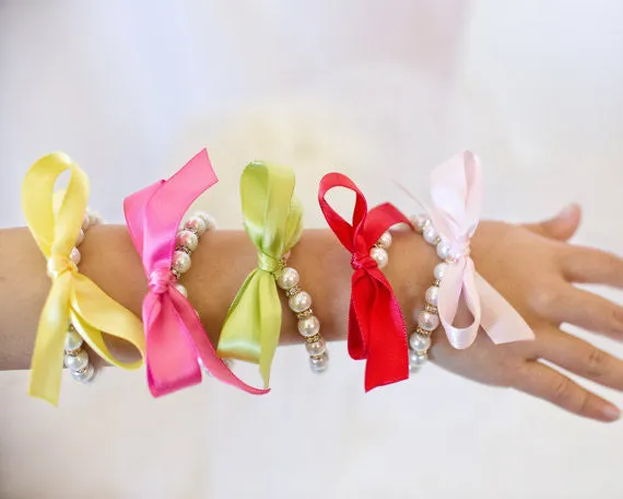 Pearls Bracelet with Satin Bow