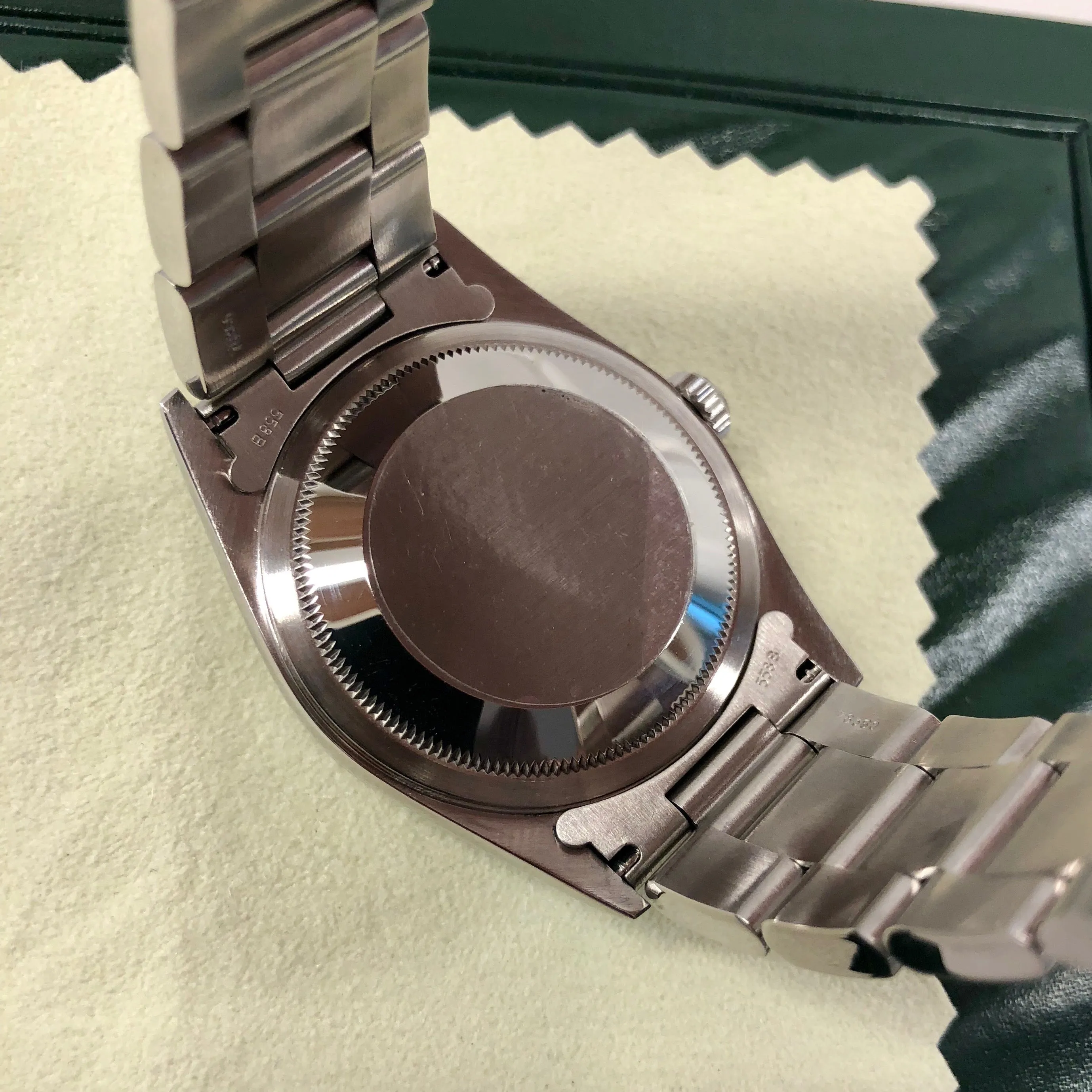 Rolex Datejust 16200 Oyster Perpetual Cal. 3135 White Stick "Y" Serial Wristwatch