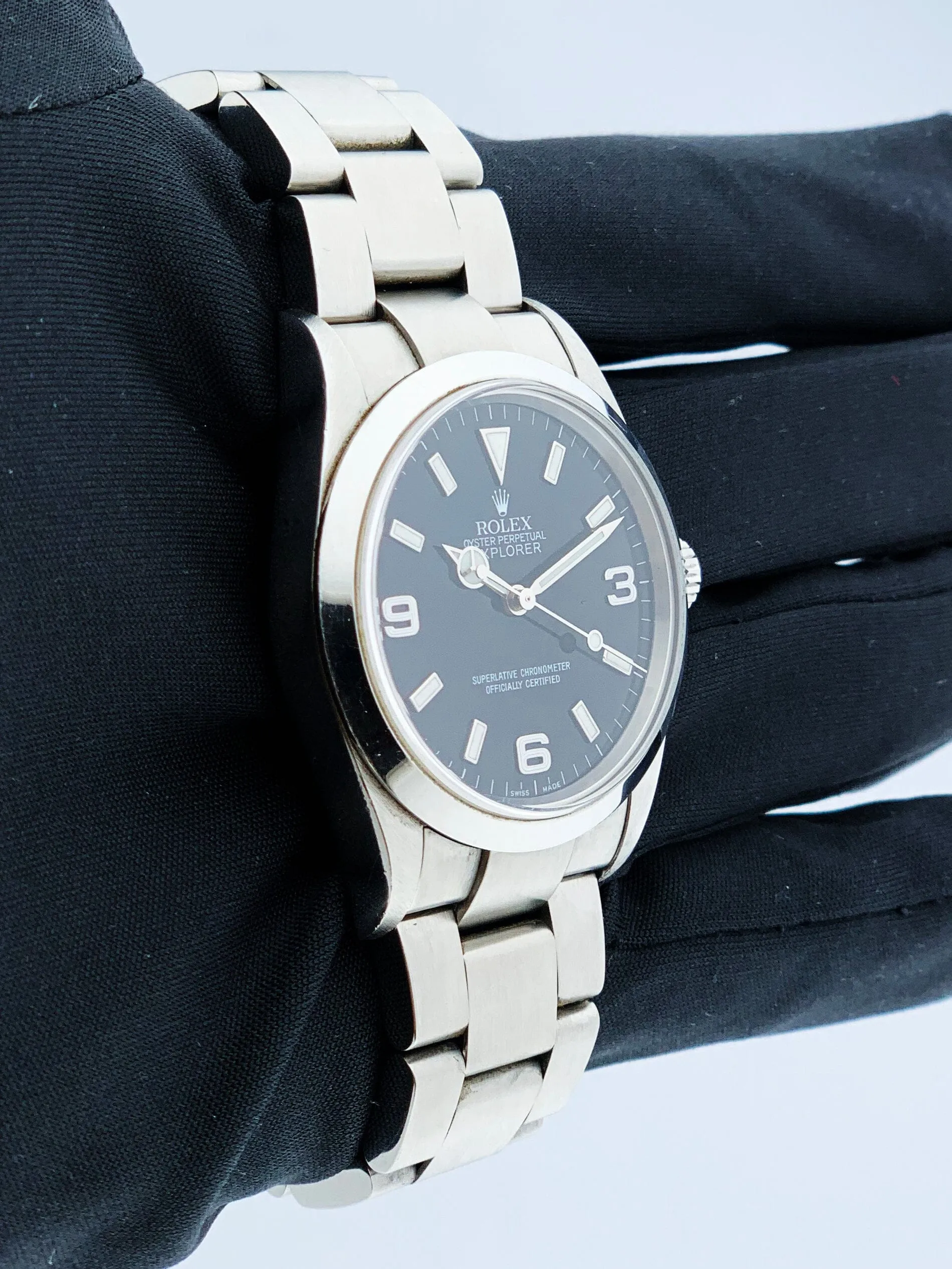 Rolex Oyster Perpetual Explorer 114270 Mens Watch Box Papers