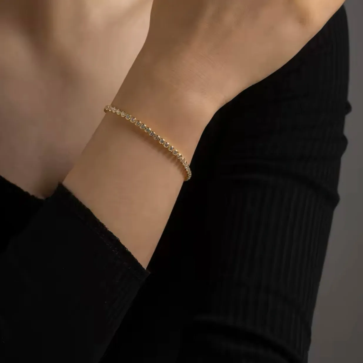Round Tennis Bracelet