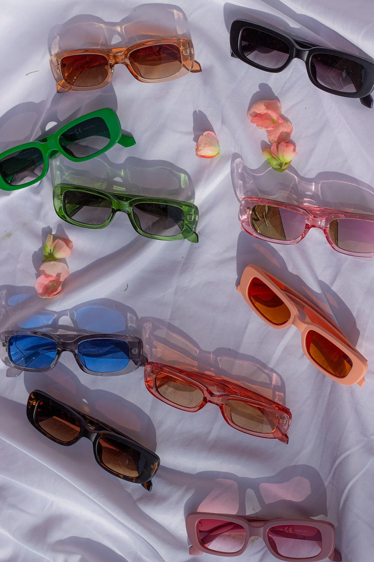 Rounded Rectangle 90s Look Sunglasses