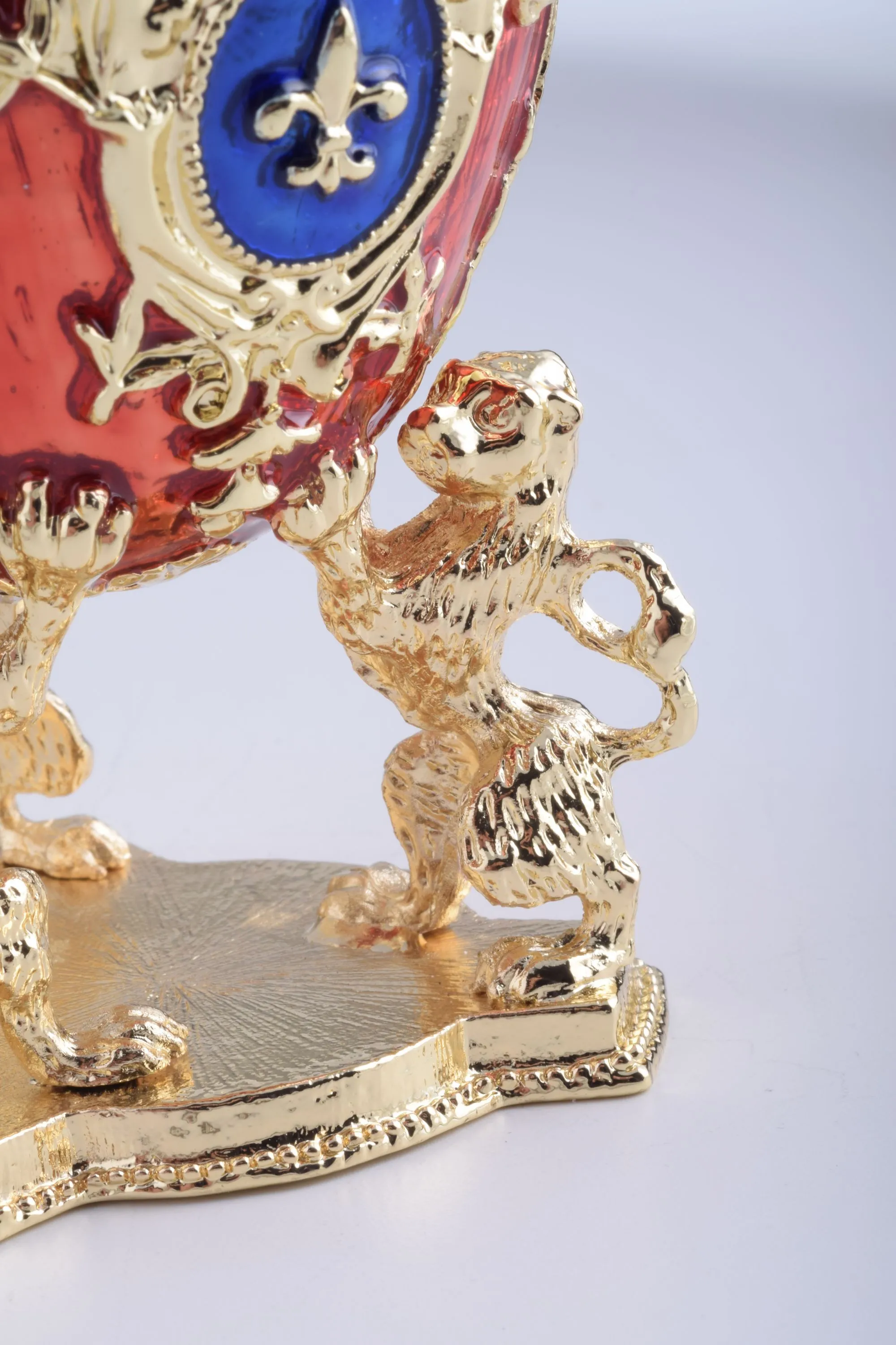 Royal Red Egg