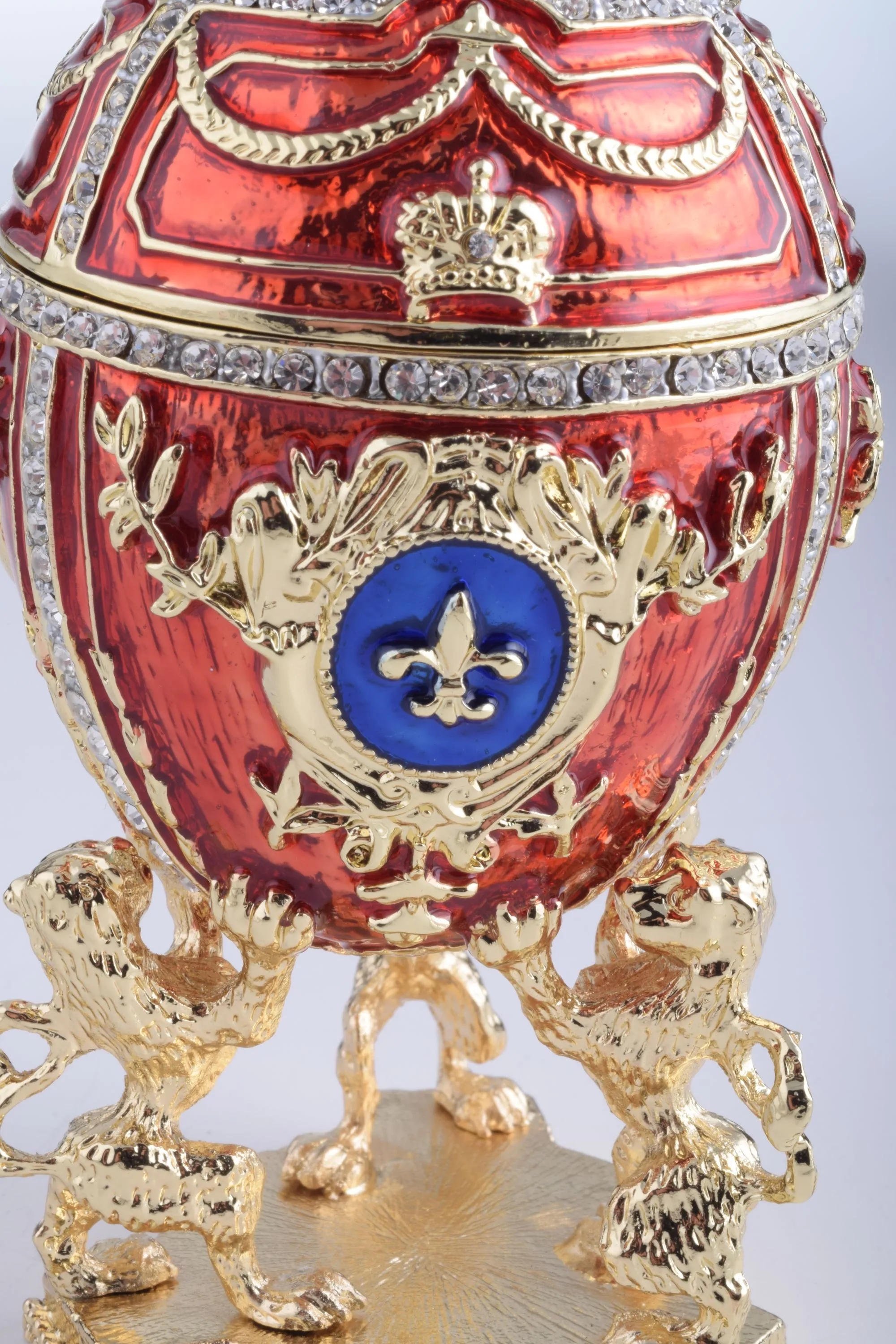 Royal Red Egg