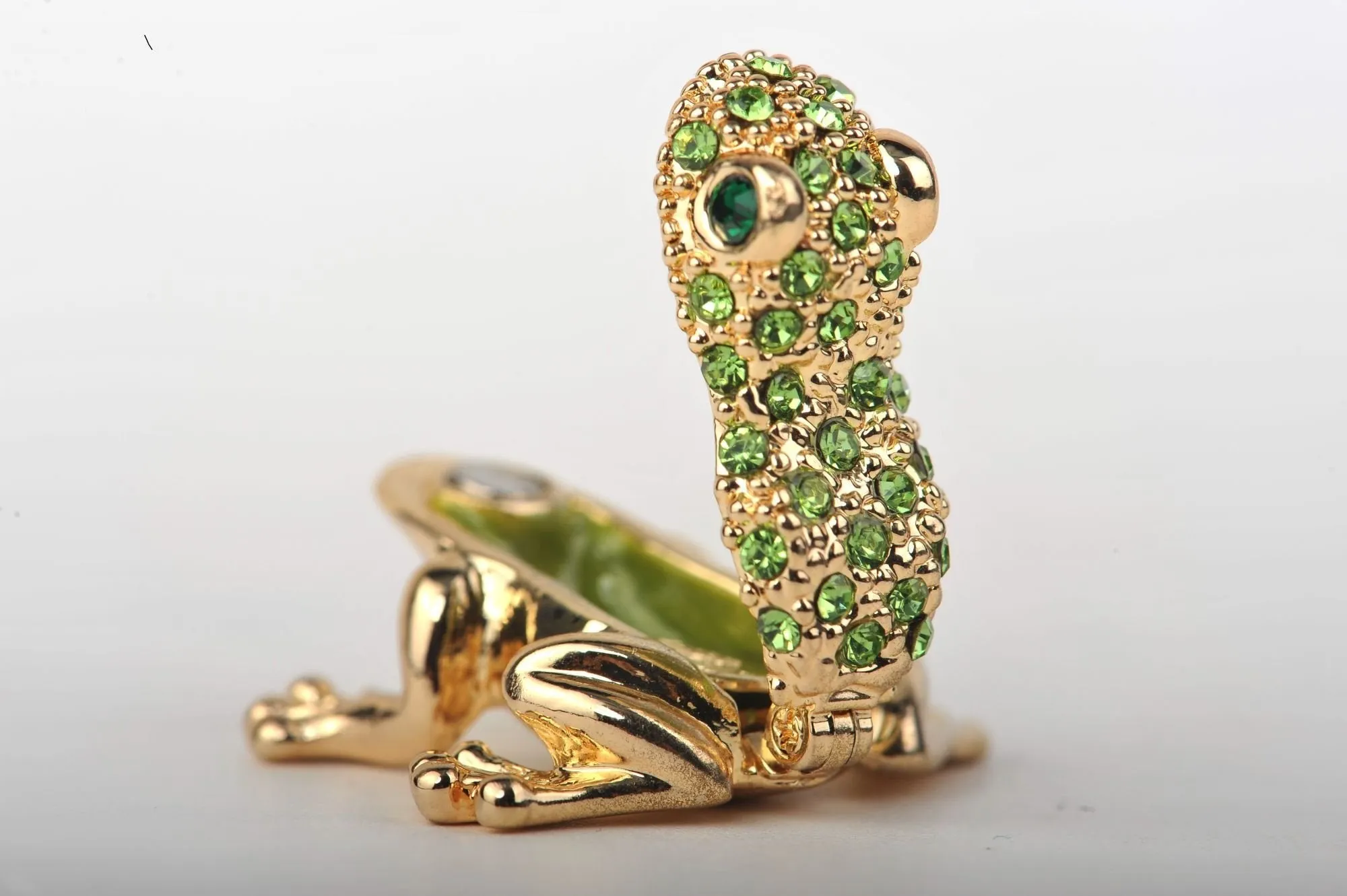 Tiny Gold & Green Sitting Toad