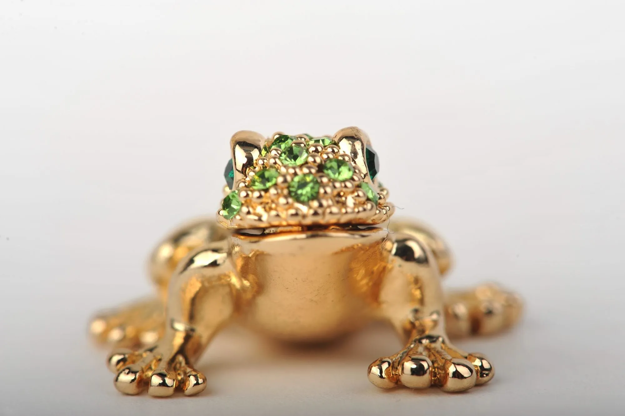 Tiny Gold & Green Sitting Toad