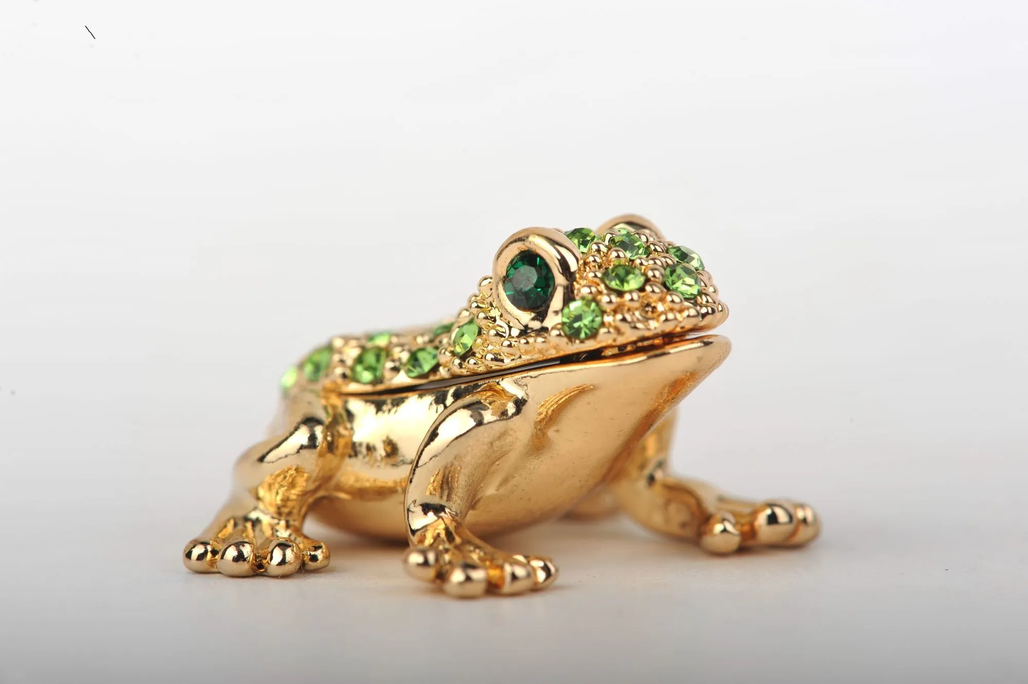 Tiny Gold & Green Sitting Toad
