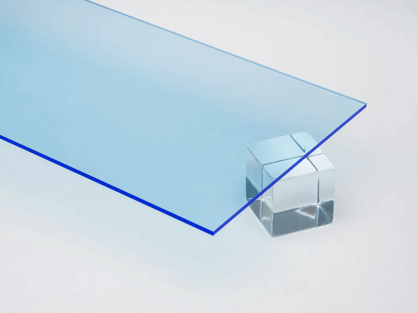 Transparent Gloss: Pale Blue