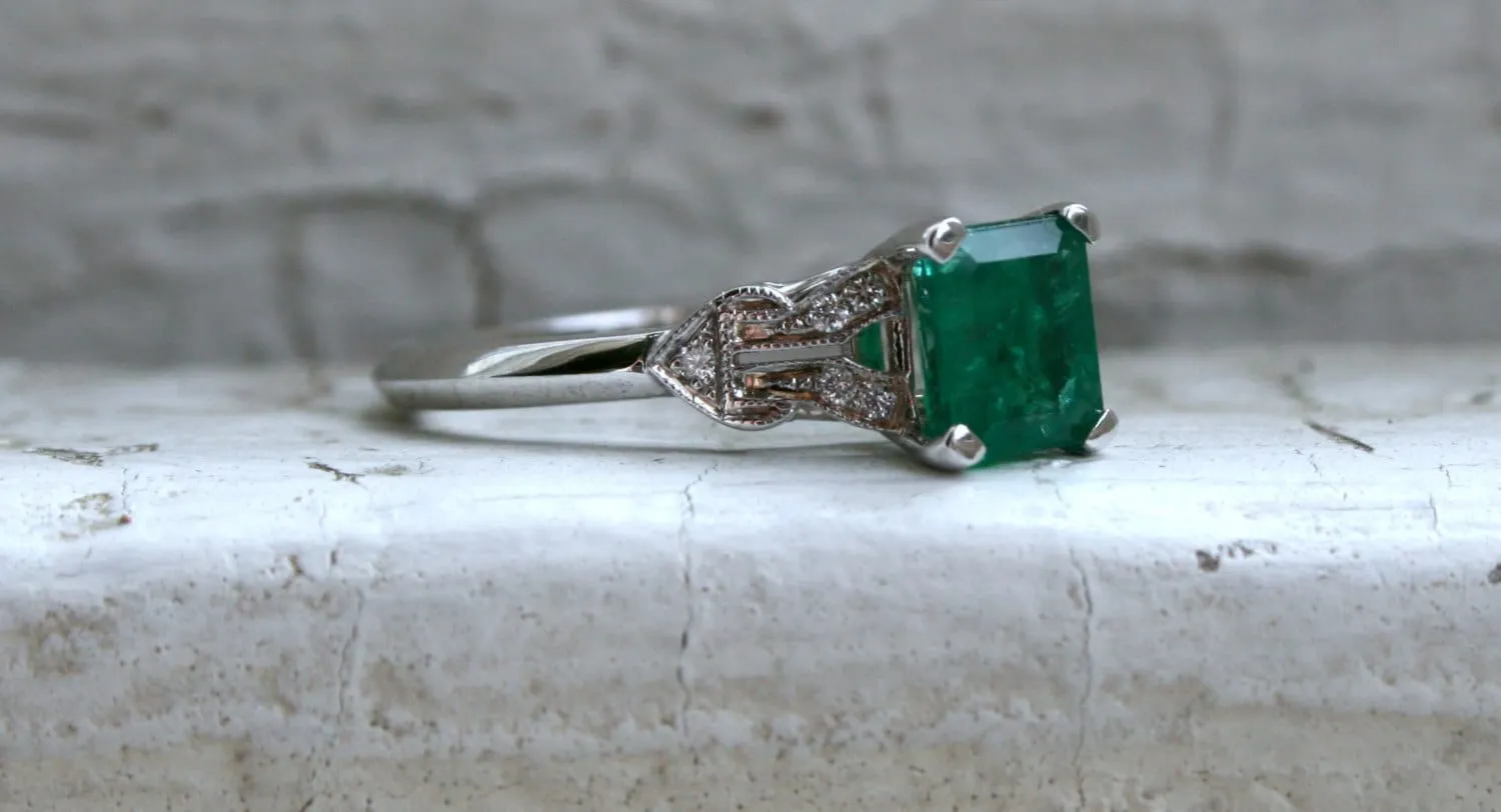 Vintage Inspired 18K White Gold Diamond and Emerald Engagement Ring Wedding Ring.