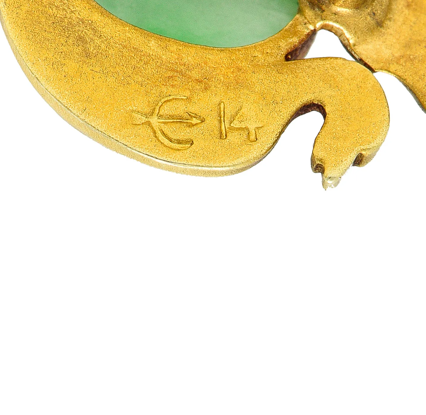Whiteside & Blank Art Nouveau Jade Pearl Basse-Taille Enamel 14 Karat Yellow Gold Lotus Serpent Antique Stickpin