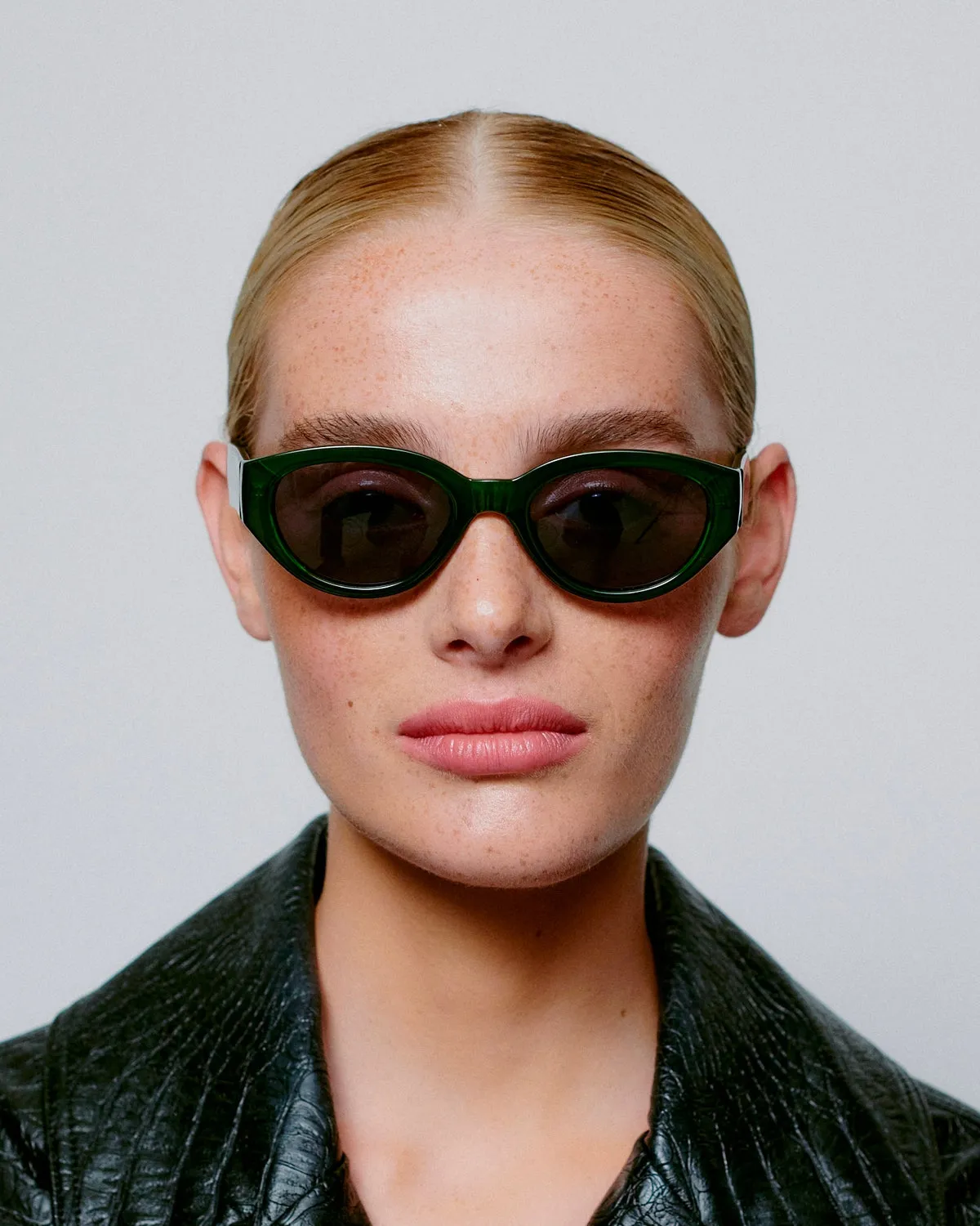 Winnie - Dark Green Transparent