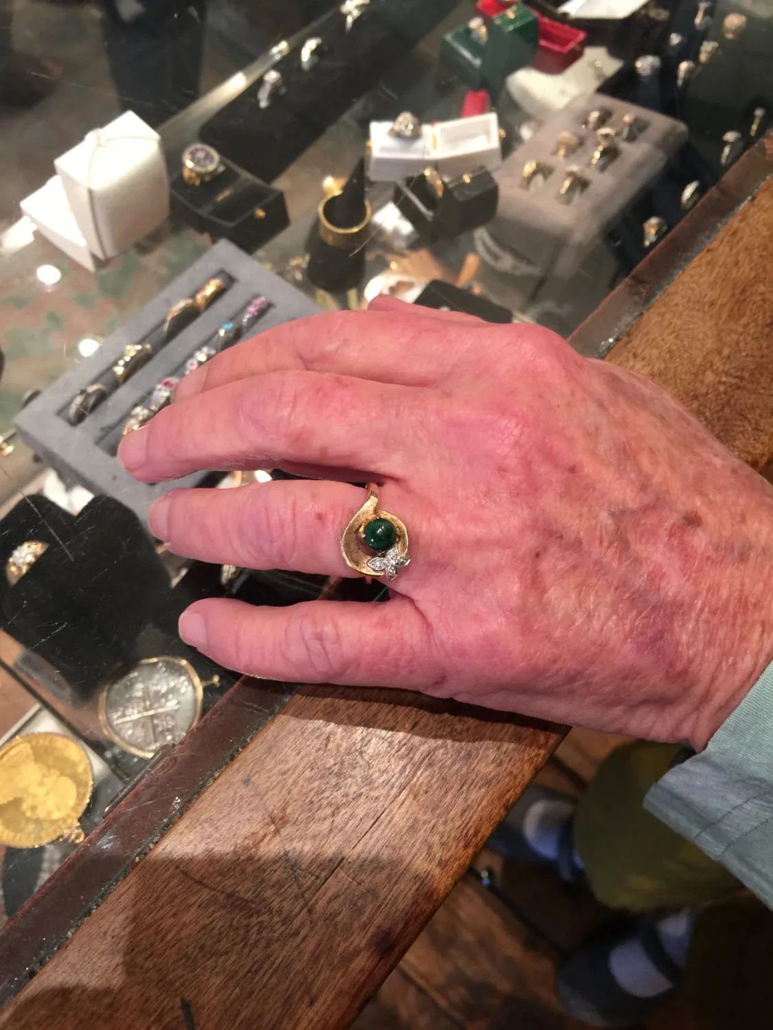 Yellow Gold Malachite and Diamond Ring - Florentine Finish