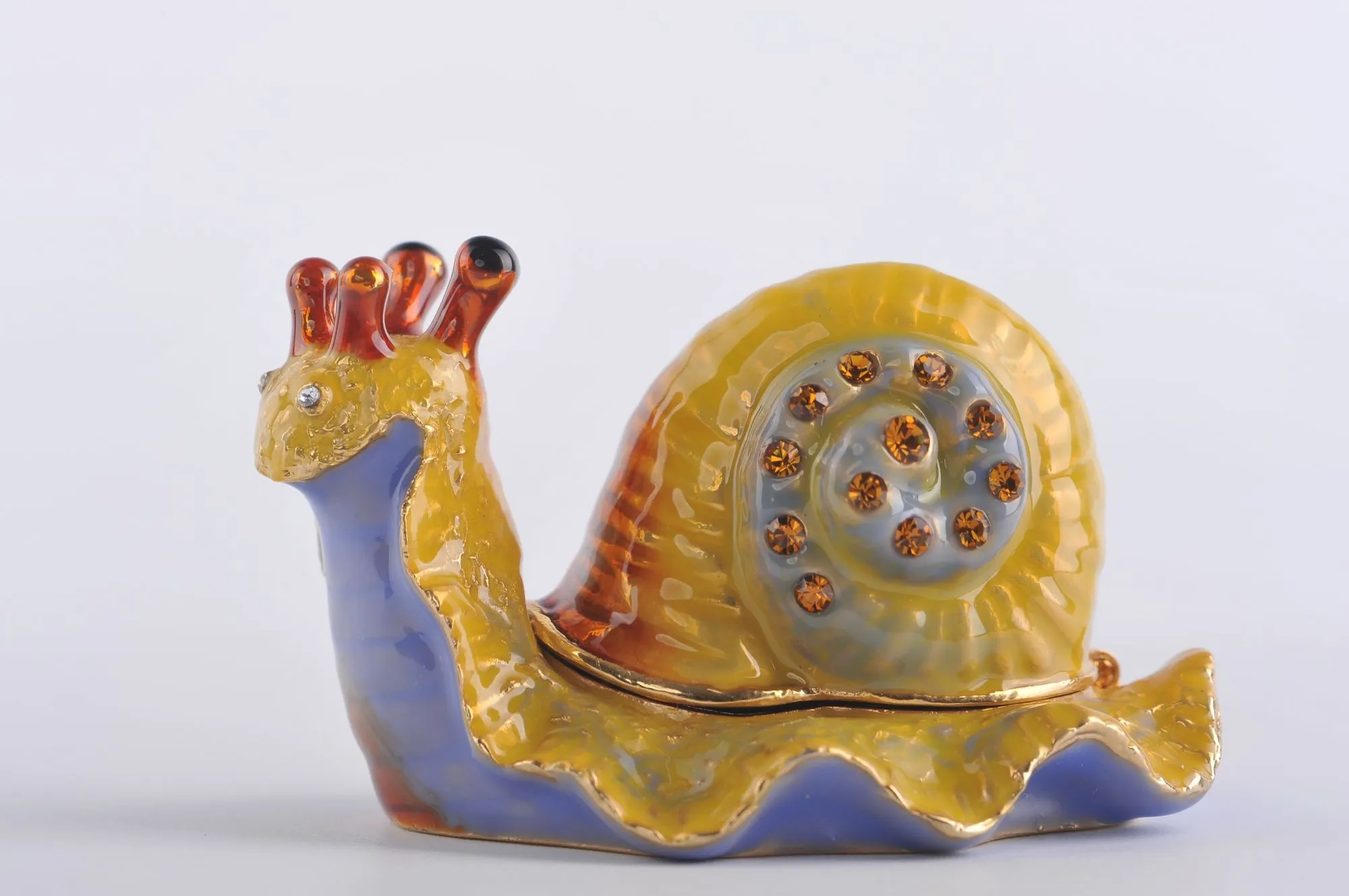 Yellow Red & Blue Snail